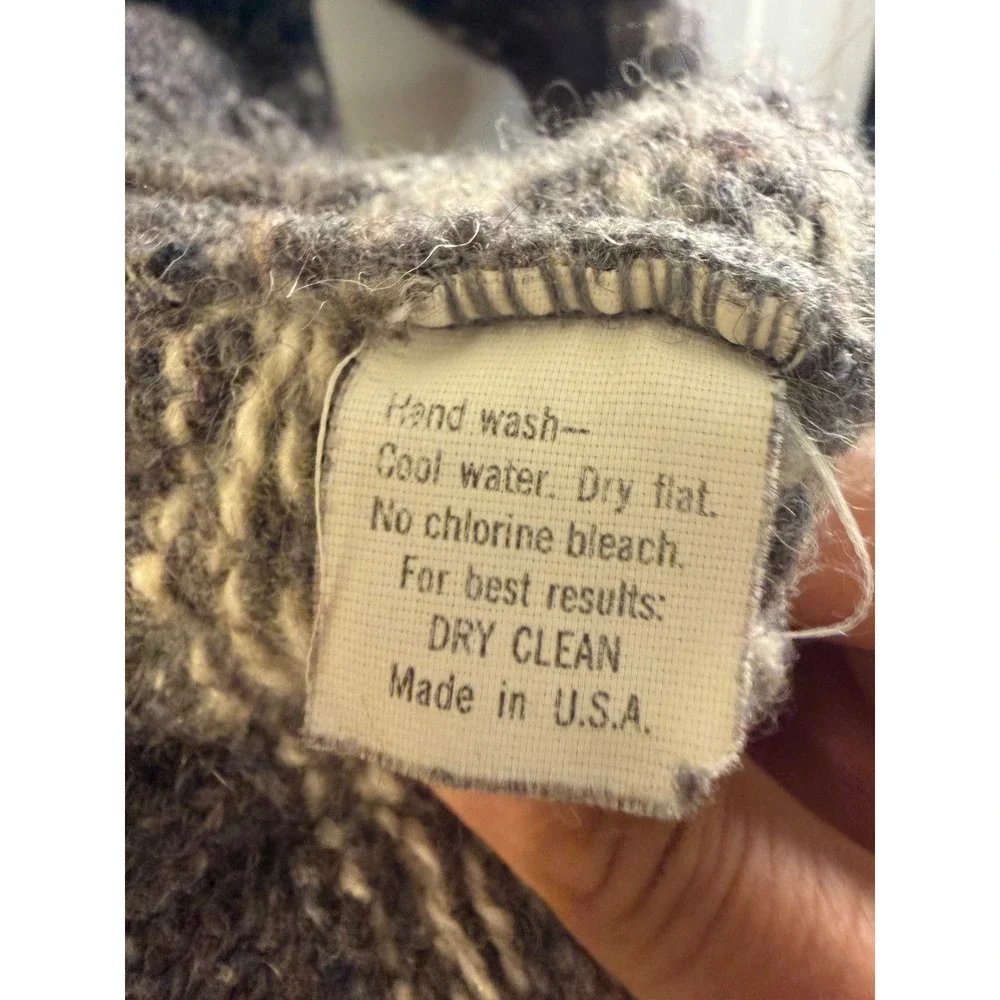 Vintage Alps Merrimac‎ Valley Mens Grey Reindeer Snowflake Fair Sweater M USA